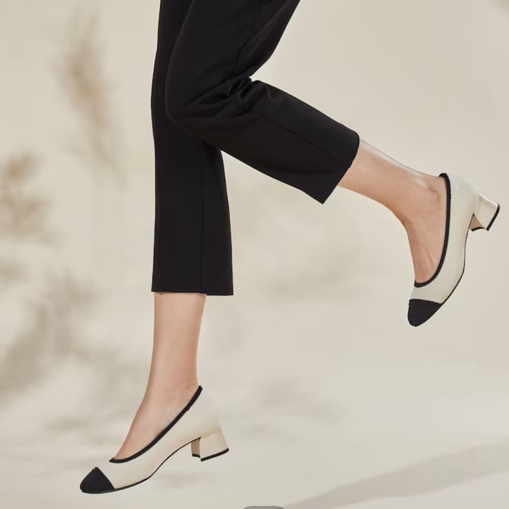 Julie Pro round Toe Chunky Heels in black beige
